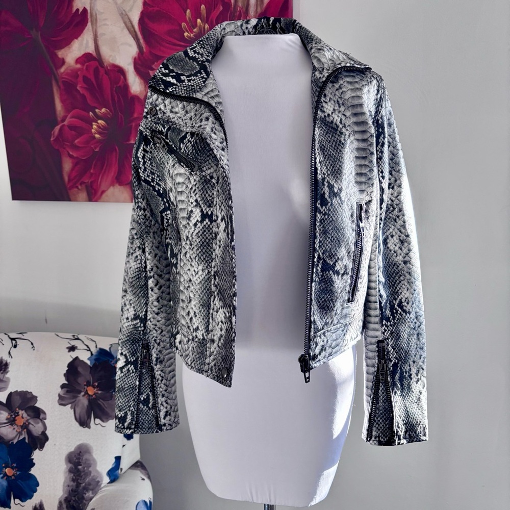 Blank NYC Vegan Leather Anaconda Moto Jacket Faux Snakeskin Size XS NWOT